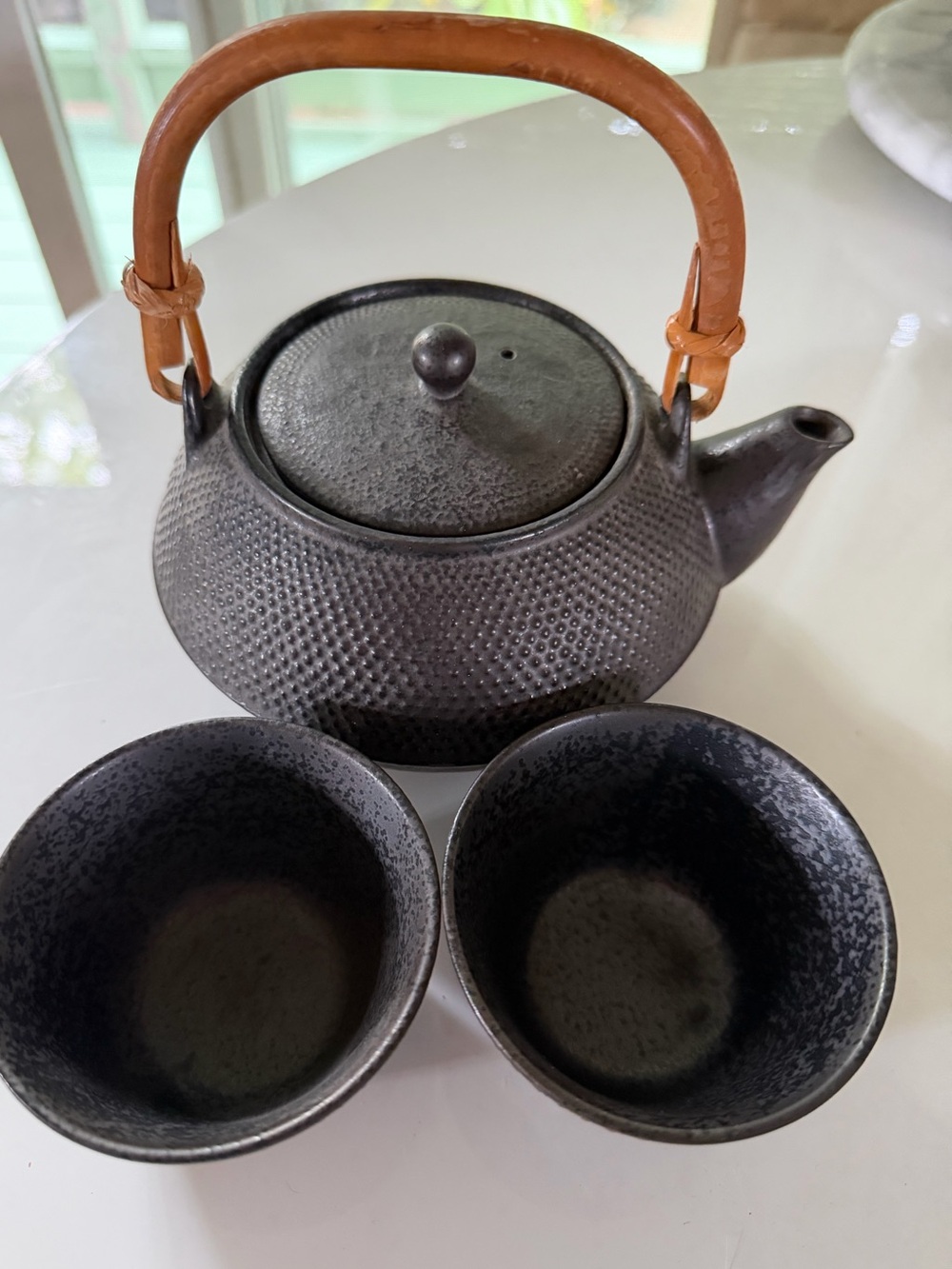 Vintage Japanese teapot with 2 cups